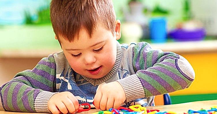 Otizmde Dil ve Konuşma Terapisi